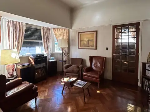 Casa 6 ambientes con 1 baño