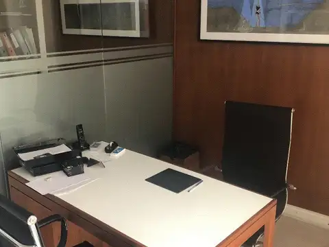 Oficina en Alquiler al Este