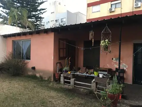 Depto Tipo Casa en Venta 40 años