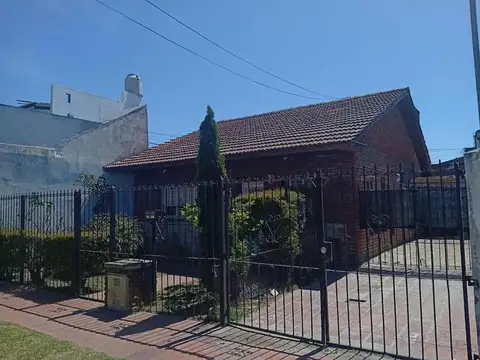 VENTA CASA 4 AMB COCHERA QUINCHO PATIO SAN CARLOS