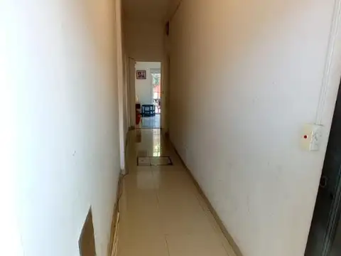 Depto Tipo Casa en Venta en Pompeya, USD 140.000