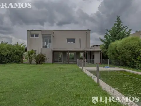 Casa en Venta en El Cantón - Barrio Puerto, USD 270.000