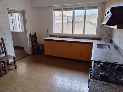 Depto Tipo Casa en Venta 60 años