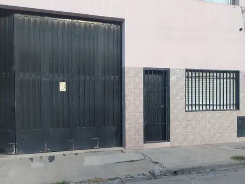 Carlos Carranza 4900