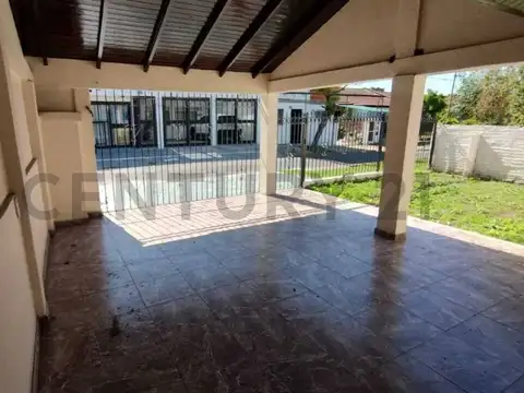 Casa en Venta en Villa Elvira, USD 88.000