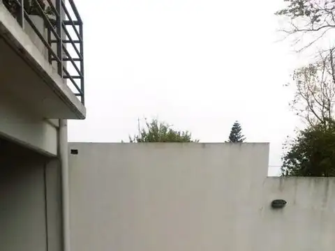 Liniers al 400 entre Haedo y Gral Paz