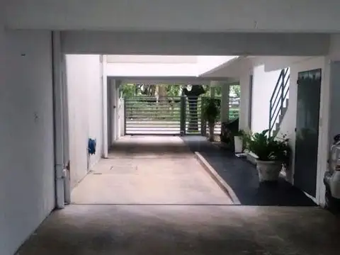 Liniers al 400 entre Haedo y Gral Paz