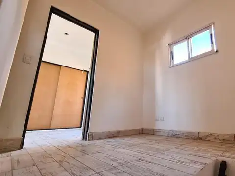 Depto Tipo Casa en Venta en Villa Ballester, USD 52.000