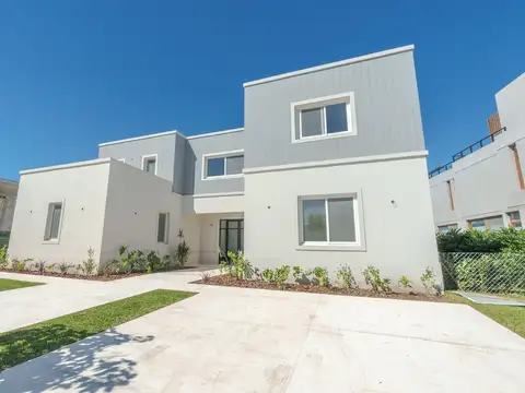 Casa al lago en venta en Virazón, Nordelta!