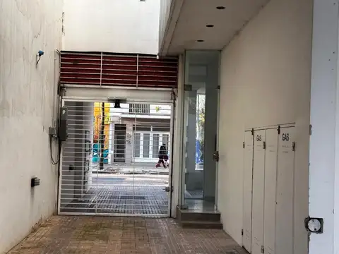 Calle 8 entre 63 y 64 1500