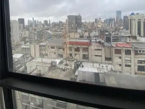 Paraguay 600, Piso 18