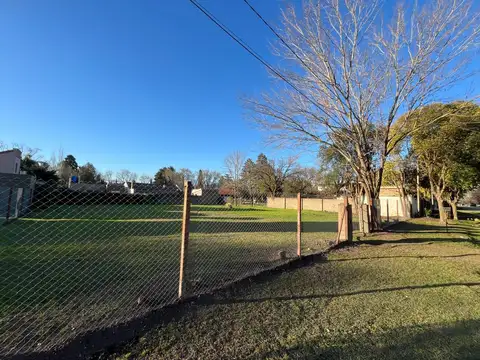 Lote de terreno en venta- F. Ramírez al 1900, Barrio Los Troncos, Funes- 525 M2.