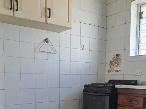Depto Tipo Casa 2 ambientes con 1 baño