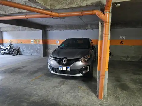 Mario Bravo 800 Cochera fija y cubierta en Venta Almagro