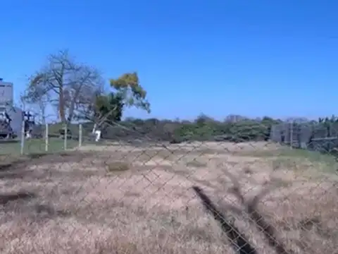 TERRENO EN CAYASTA SOBRE BARRANCA AL RIO