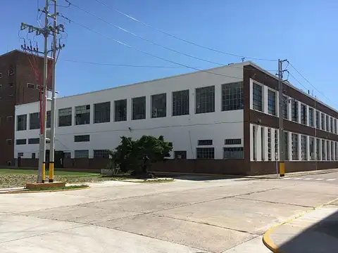 Parque Industrial - Galpón -  950 m2 cubiertos - Alquiler - Quilmes