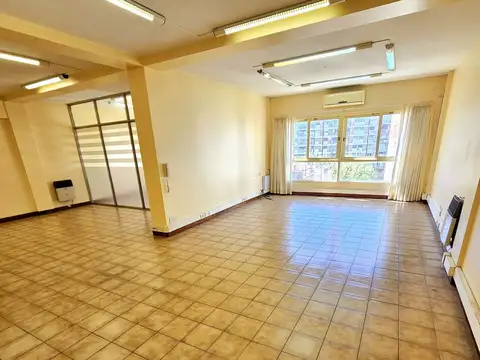 Oficina en Alquiler en Recoleta, $ 700.000