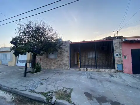 Casa - Venta - Argentina, La Matanza - IPELA 2573