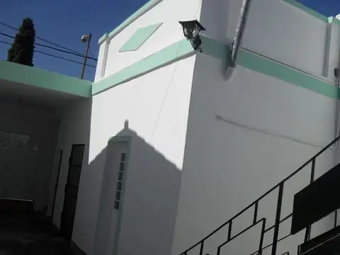 Dr. Mariano Moreno 1300