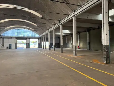 Galpon en Alquiler en Olivos, USD 11.670