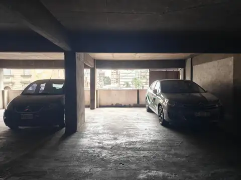 Cochera en el centro de Rosario