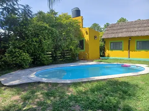 Calle Los Curupies 800