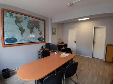 Oficina en Venta 70 años