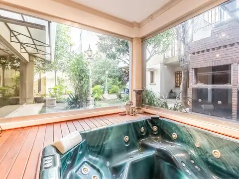 Casa en venta en Belgrano Jardin Garage Quincho Yacuzzi