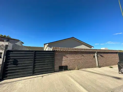 CASA 3 DORMITORIOS ALTOS DE LA VILLA RADA TILLY