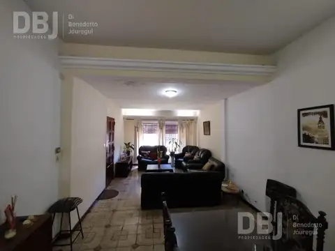 VENTA CASA 4 AMBIENTES EN LOMAS DEL MIRADOR