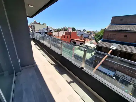 Departamento 3 ambientes con 2 baños