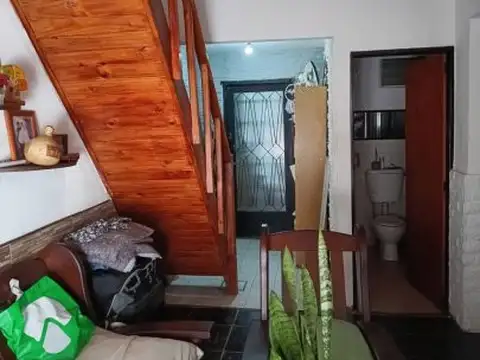 Depto Tipo Casa en Venta 46 años