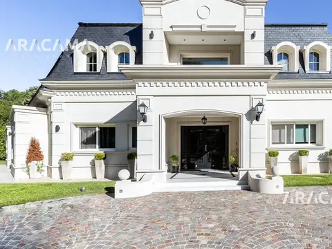 Casa 4 ambientes con 3 baños