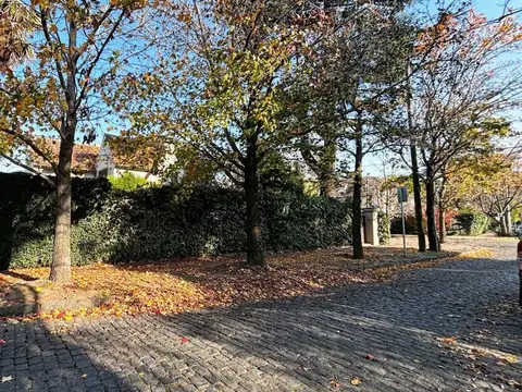 Terreno en Venta en Acassuso Barrio Parque Aguirre, USD 1.370.000