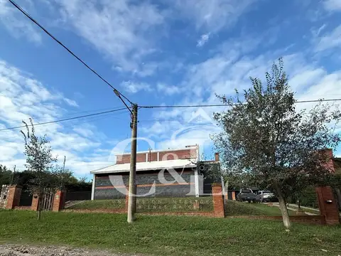 Casa en Venta con 1 cochera