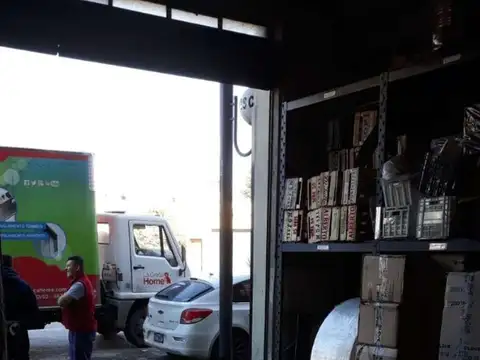 Galpón 180m2,Zonif: M3 En Espacio Multifuncional