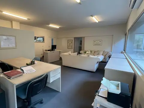 EDIFICIO CORPORATIVO – ZONA PARQUE Y 5TA