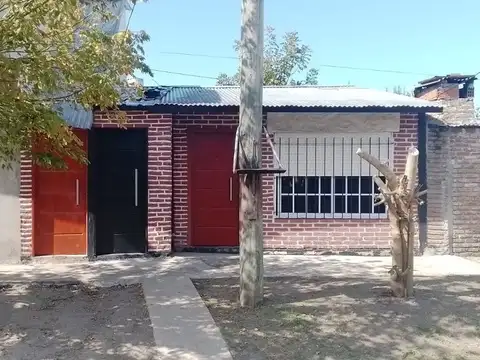 Casa en Venta en Villa Santos Tesei, USD 70.000