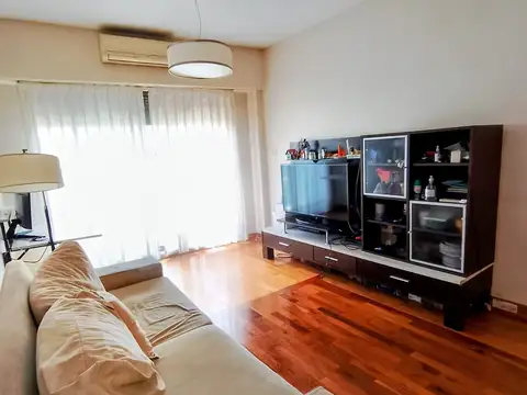 Hermoso! 2 Baños Completos! Cochera Fija Cubierta!