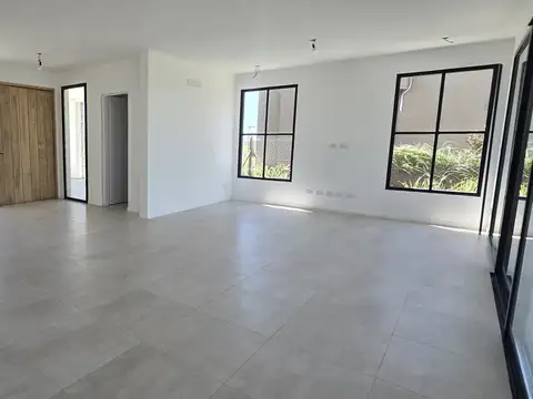 Km 31, 5 de Au. Bs As La Plata