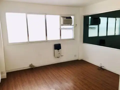 Oficina en Venta 40 años