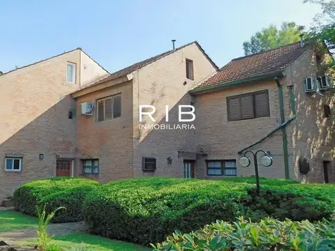 Triplex 3 amb-Acceso a áreas deportivas y sociales