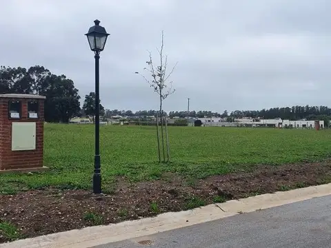 Terreno en Venta en Barrio Arenas Chico, USD 47.000