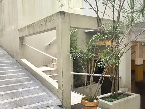 La Rioja 1300 , Piso 1