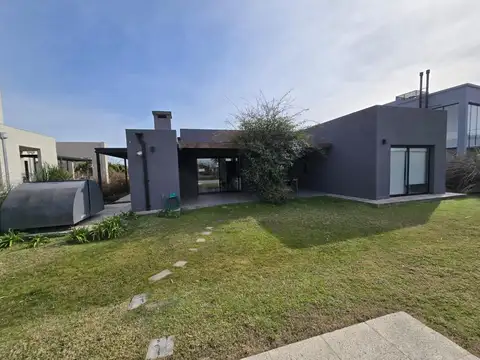 Casa en Alquiler al Sudeste