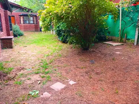 Venta dos casas 2 y 3 amb en lote Mar Azul