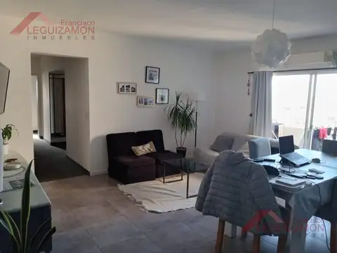 A METROS DE AV ABERDI - SEGURIDAD 24HS - COCHERA PROPIA TECHADA