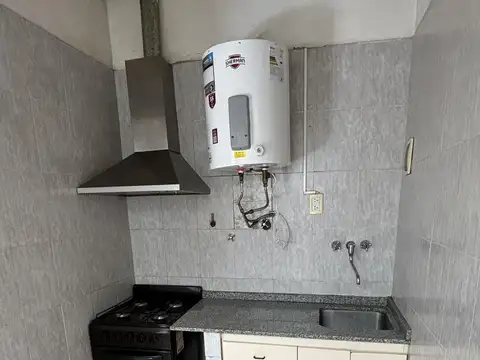 AV. J.B. ALBERDI  al 800