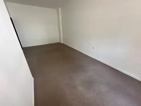 Oficina 2 ambientes con 1 baño