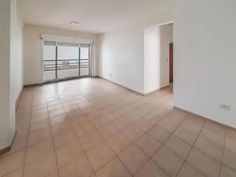 CONGRESO:3 amb ESPACIO GUARDACOCHE Y PATIO